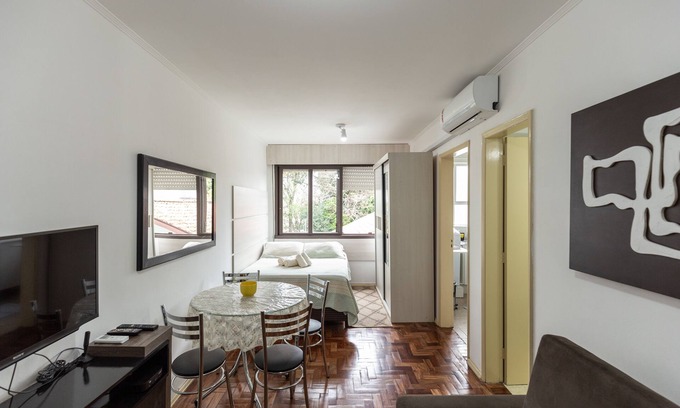 Cristo Redentor Apartment | Christ the Redeemer and Conception Hospitals, Shopping B. Wallig and American Consulate