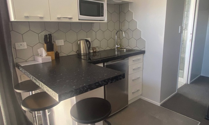 Christchurch Apartment | Christchurch Airport Tinyhouse