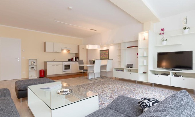 Wieden Apartment | Christian Apartments Oper - contactless check in