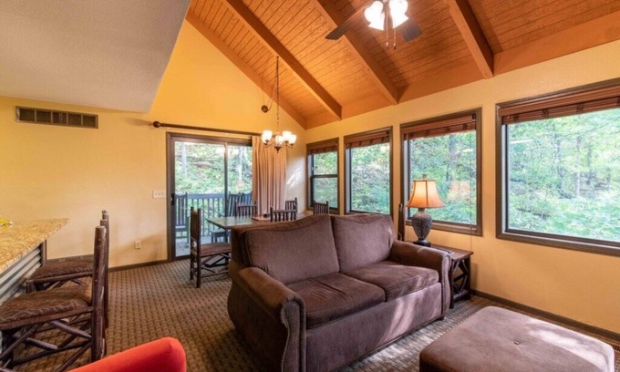 Wisconsin Dells Villa | Christmas Mountain Village™ - 1 Bedroom Villa