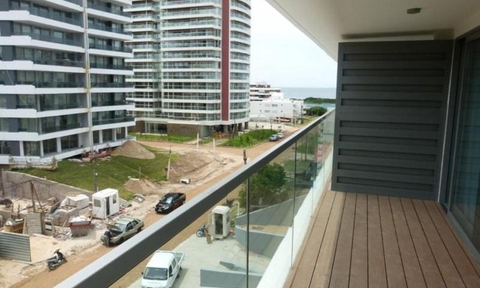 Aidy Grill Apartment | Chronos 303