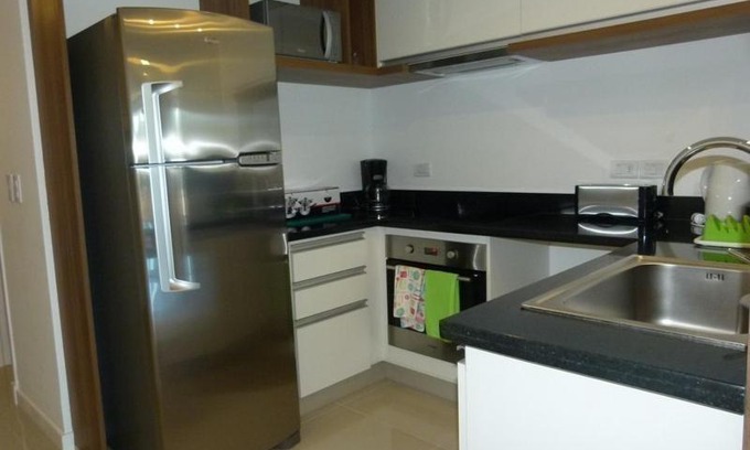 Aidy Grill Apartment | Chronos 304