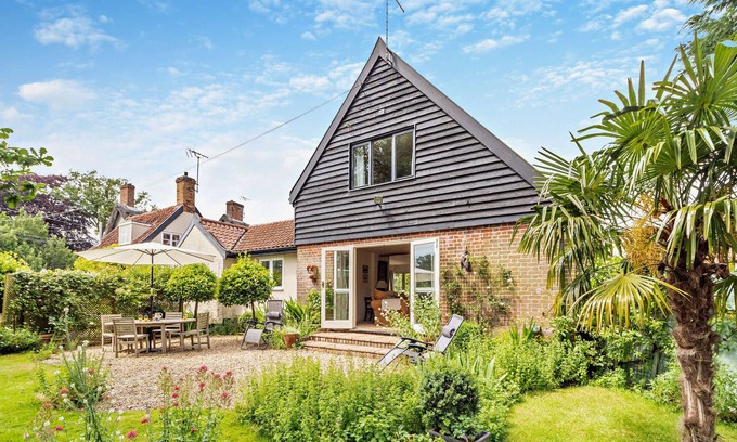 Campsea Ashe House | Church Farmhouse Annexe