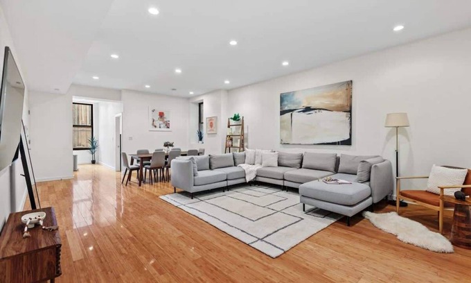 SoHo Apartment | Church Place by Rove Travel I 3BR Tribeca Loft