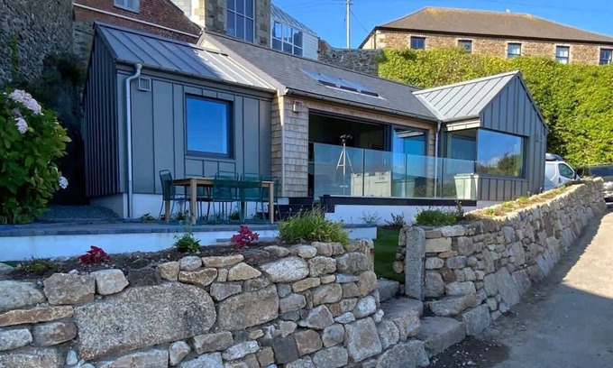 Marazion House | Chymaen - Magnificent coastal home with Sea Views