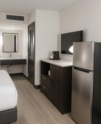 Wheatland Hotel | Citrus Extended Stay Suites OKC Airport