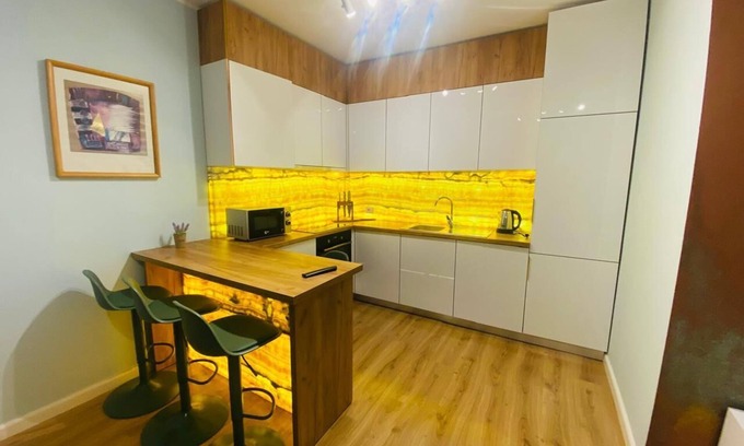 Shkoder Apartment | city center 1-bedroom apartment with WiFi and AC in delightful Shkodër