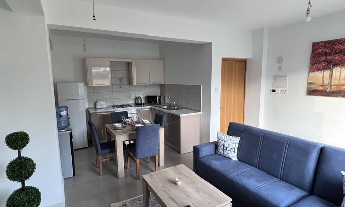 Zeytinlik Apartment | City Center/Netflix Included/Cosy Space