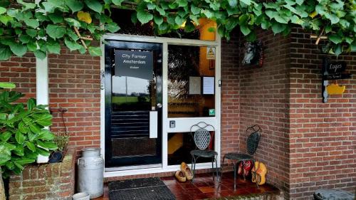 Amsterdam North Bed & Breakfast | City Farmer Amsterdam Guesthouse, Bed, Bike and Breakfast