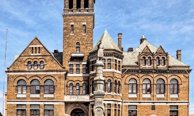 Williamsport Hotel | City Hall Grand Hotel