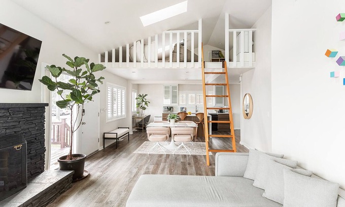 North Admiral House | City View Home w/Fireplace & Home Theater - 5 min walk to Ferry via Downtown SEA