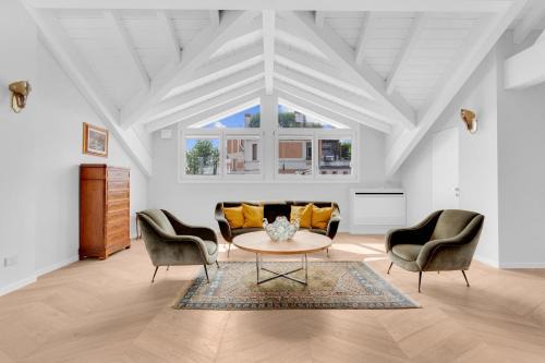 Fiera Apartment | CityLife Penthouse by NDP rent