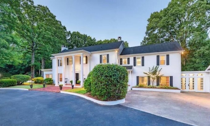 Greenville - Spartanburg House | Classic Estate Home by Furman - Pool, Pond, Theater