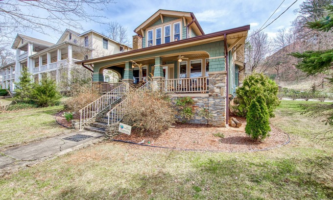 Lake Junaluska House | Classic Lakefront Home with Patio, Water Views, Furnished Porch & WiFi