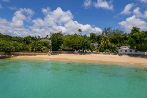 Gibbs Bay House | Clearwater home