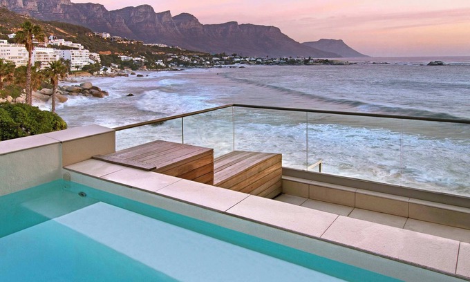 Clifton Apartment | Clifton Views - Elegant Apt with pool & sea views