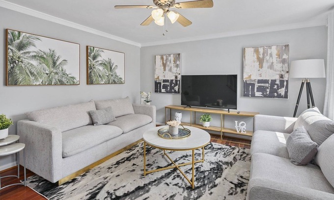 Countryside House | ClintonHills: Work-Friendly, Private Patio, Near DC