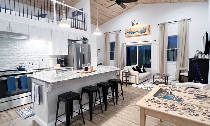 Union Cottage | Cliodhna's Cotttage in MidCoast Maine!