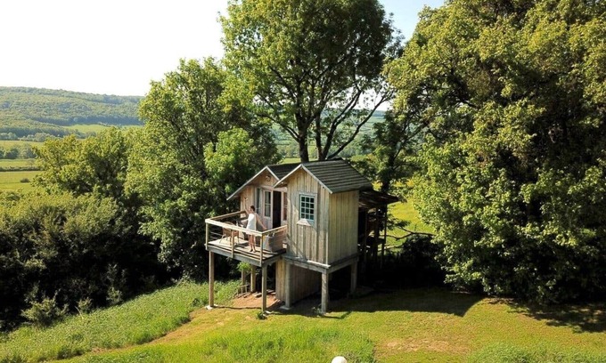 Montoillot House | Clos de Fougères - The perched hut