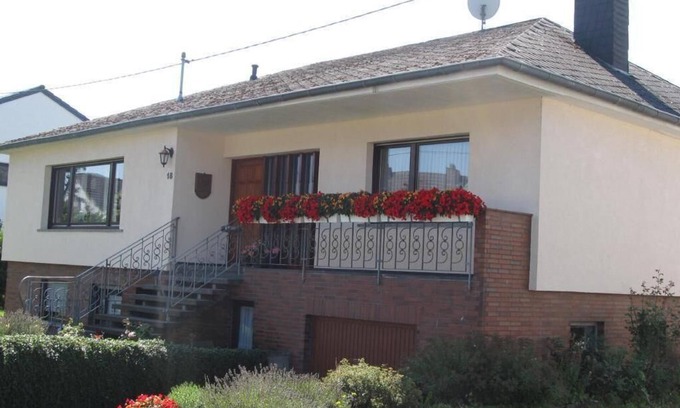 Rommersheim Apartment | Close-to-nature holiday apartment Aal Obstbeem in the Eifel