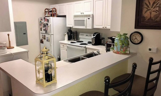 Palm Beach Gardens House | Close to PGA Blvd Shops and Restaurants