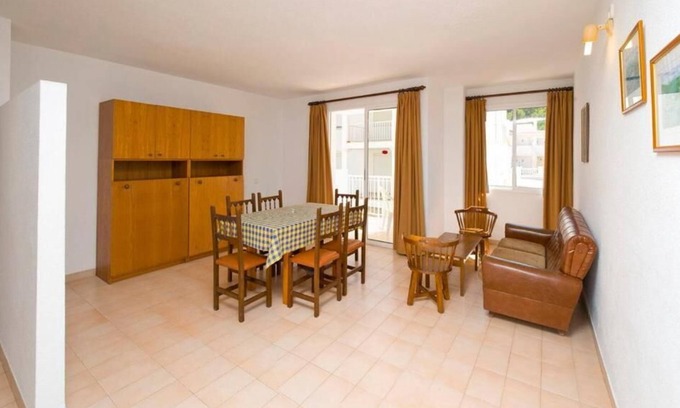 Santa Eulalia del Rio Hotel | CLPL-2BD2T/Book Budget Apartment | -14% off Car Rental