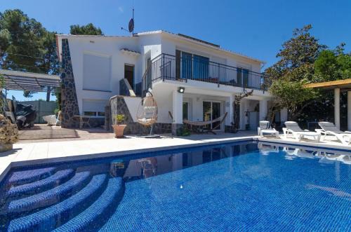 Canyelles Villa | Club Villamar - Hestia