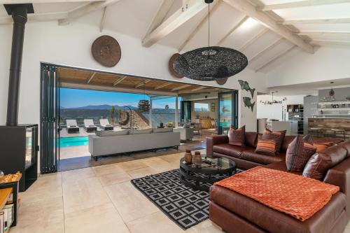 Knysna Villa | CM33 - Pezula Birds Eye View