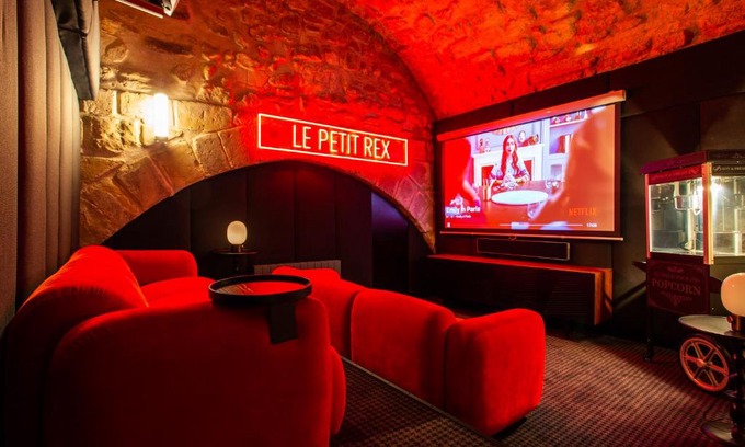 Arsenal Apartment | CMG - Place des Vosges