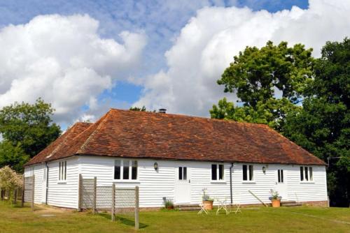 Ewhurst Green House | Coach House Barn