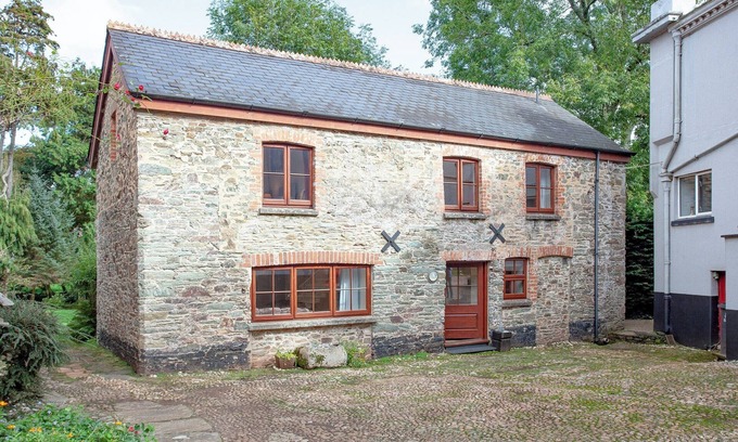 Chillington Cottage | Coachman's lodge - UK35952