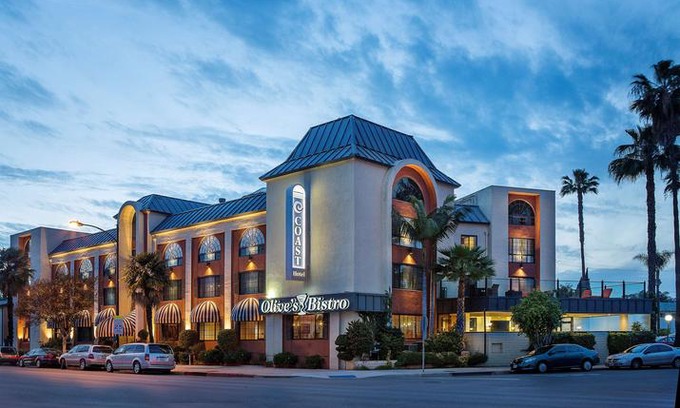 Burbank Hotel | Coast Anabelle Hotel