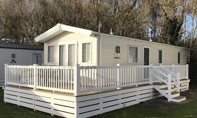 New Forest District Ski Chalet | Coastal Country Park Holiday Home