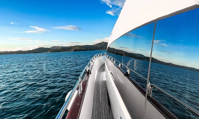 Playa Flamingo Boat Rental | Coastal Elegance: Luxury Yacht in Playa Flamingo