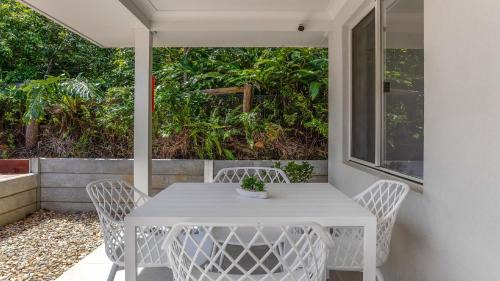 Killcare Heights House | 'Coastal Harmony Cottage' by HolidayCo