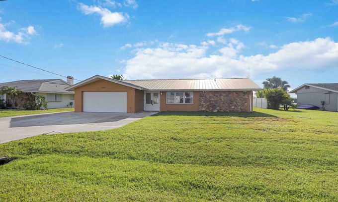 Harbour Heights House | Coastal Luxury awaits in this 3/3 on the River