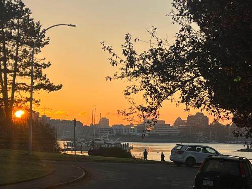 Victoria West Apartment | Coastal Serenity Suites