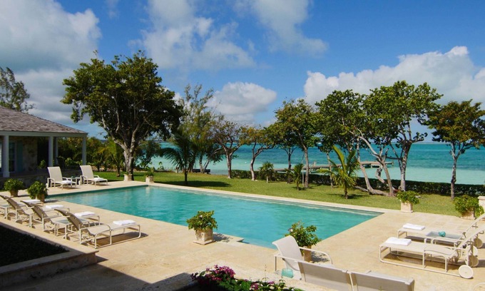 Dunmore Town Villa | Coconut Ranch - Beautiful Secluded Harbourside Compound Villa and Pool