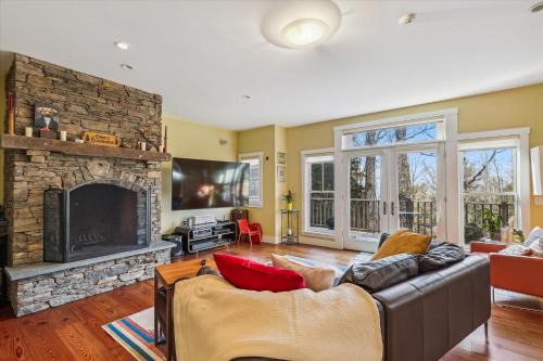 Waterbury Center House | Cody's Clubhouse
