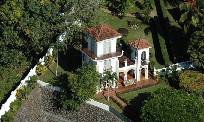 Esparza Other | COLD WHERE YOU ARE? CASTILLO IS WARM AND DRY DATES NOW OPENnFULL STAFF, CHEFnnn