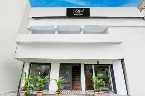 Dombivli East Hotel | Collection O Dombivali Dawadi Naka Bus Terminal