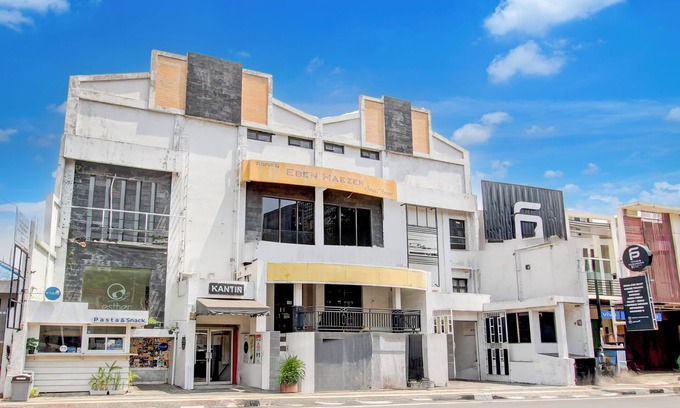 Semarang Hotel | Collection O Simpang Lima Near Simpang Lima Semarang Formerly Hotel Eben Haezer