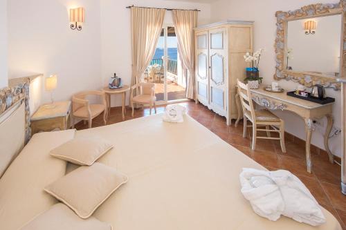 Santa Reparata Hotel | COLONNA GRAND HOTEL CAPO TESTA, a Colonna Luxury Beach Hotel, Santa Teresa Sardegna