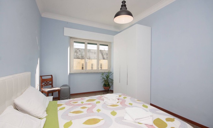 San Giovanni Apartment | Colosseum/S. Giovanni Apartment 4 rooms on the 3rd floor next metro lines A, B, C