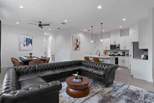 MLK House | Combined Home Near Downtown and East Austin Up to 18