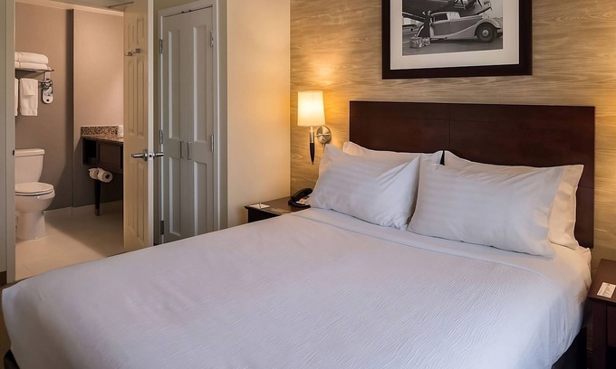 O'Hare Resort | Comfort and Relaxation! 2 Comfortable Units, Near Chicago O'Hare Int'l Airport