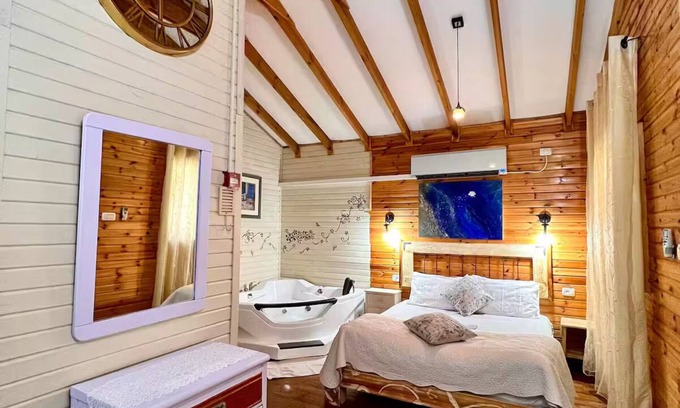 Mishmar HaYarden Apartment | Comfort in the center of Upper Galilee, Pets are welcome, with green, spacious.