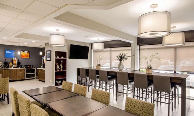Greenville - Spartanburg Hotel | Comfort Inn Haywood Mall Area