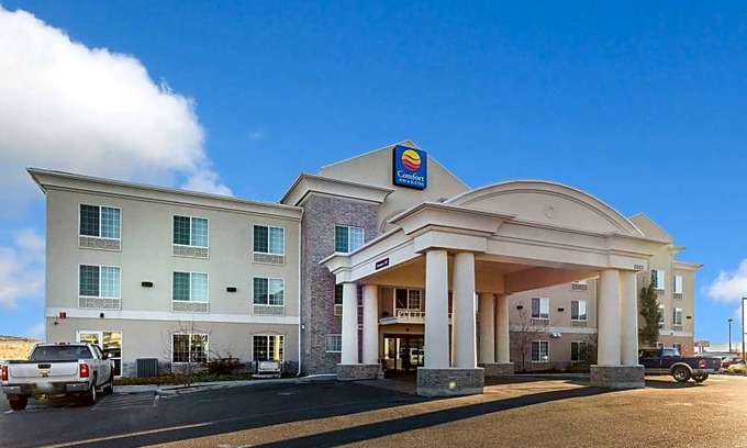 Rock Springs Hotel | Comfort Inn & Suites Rock Springs - Green River