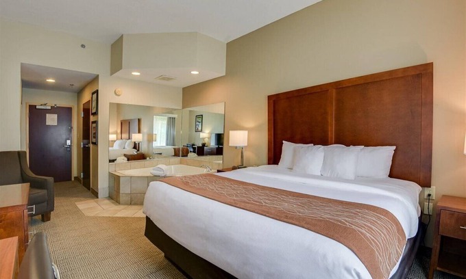 Gracewood Hotel | Comfort Inn & Suites Augusta Fort Gordon Area